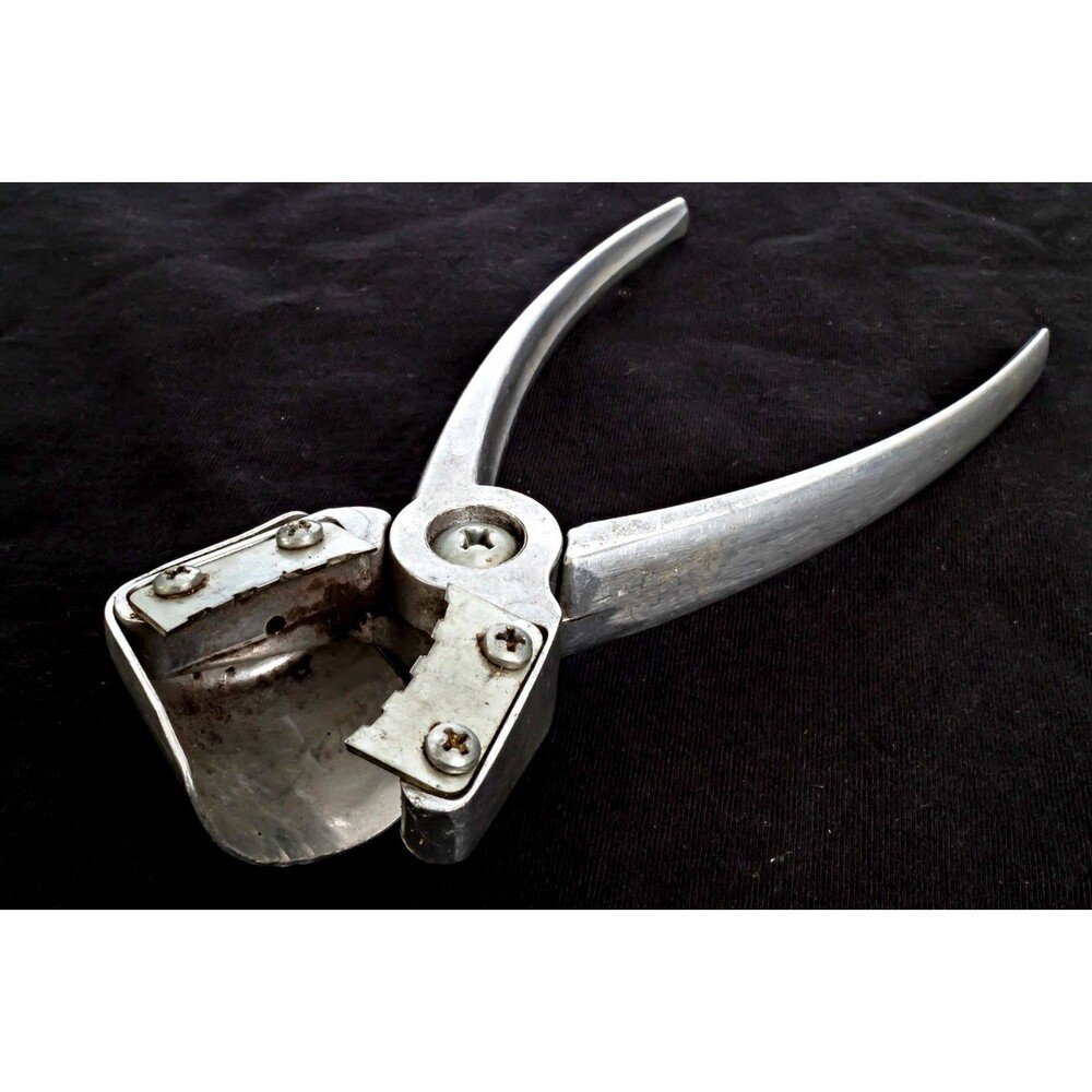 Vintage Texan Model The York Aluminum Nut Sheller San Angelo TX Pecan Cracker